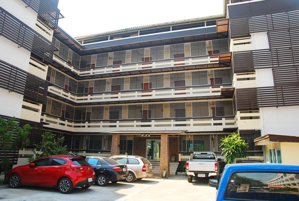 Ze Residence Banguecoque Exterior foto
